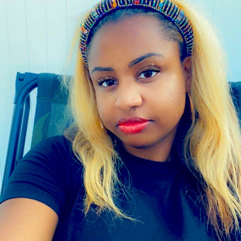 Meet your Posher, Celeste